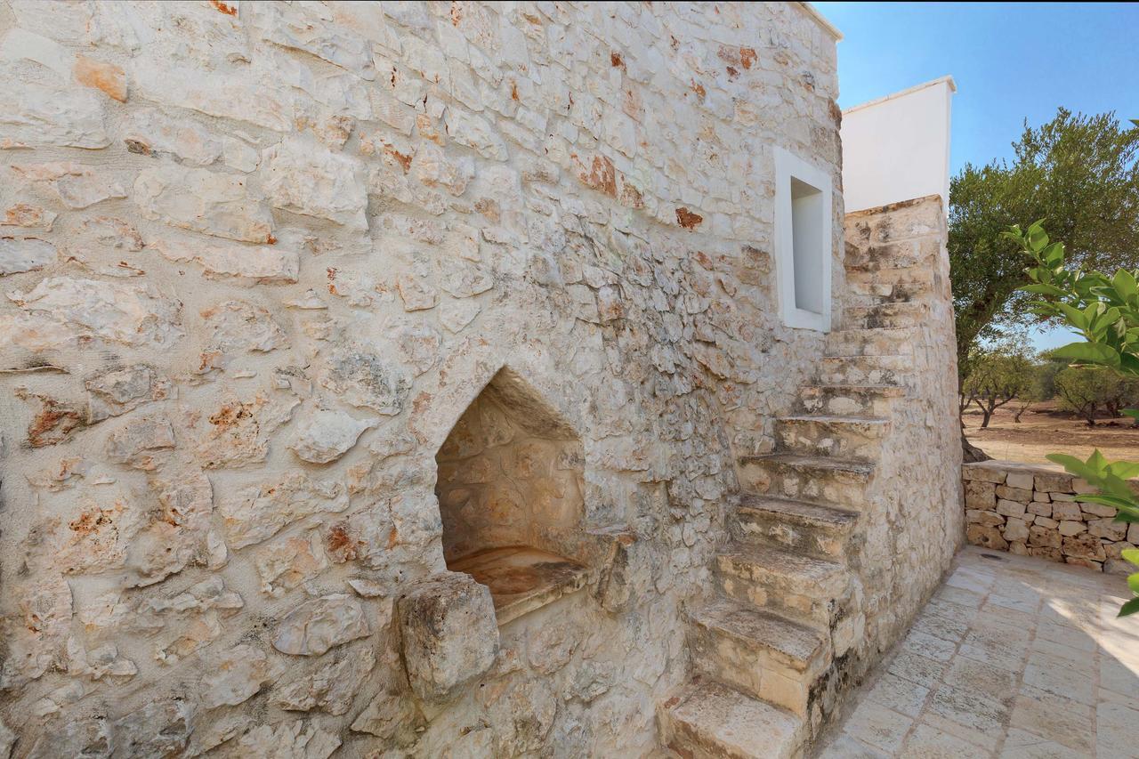 Villa Casale Con Cipresso Ostuni Exterior foto