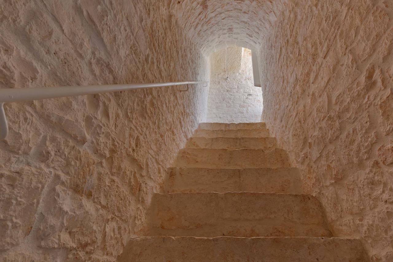 Villa Casale Con Cipresso Ostuni Exterior foto