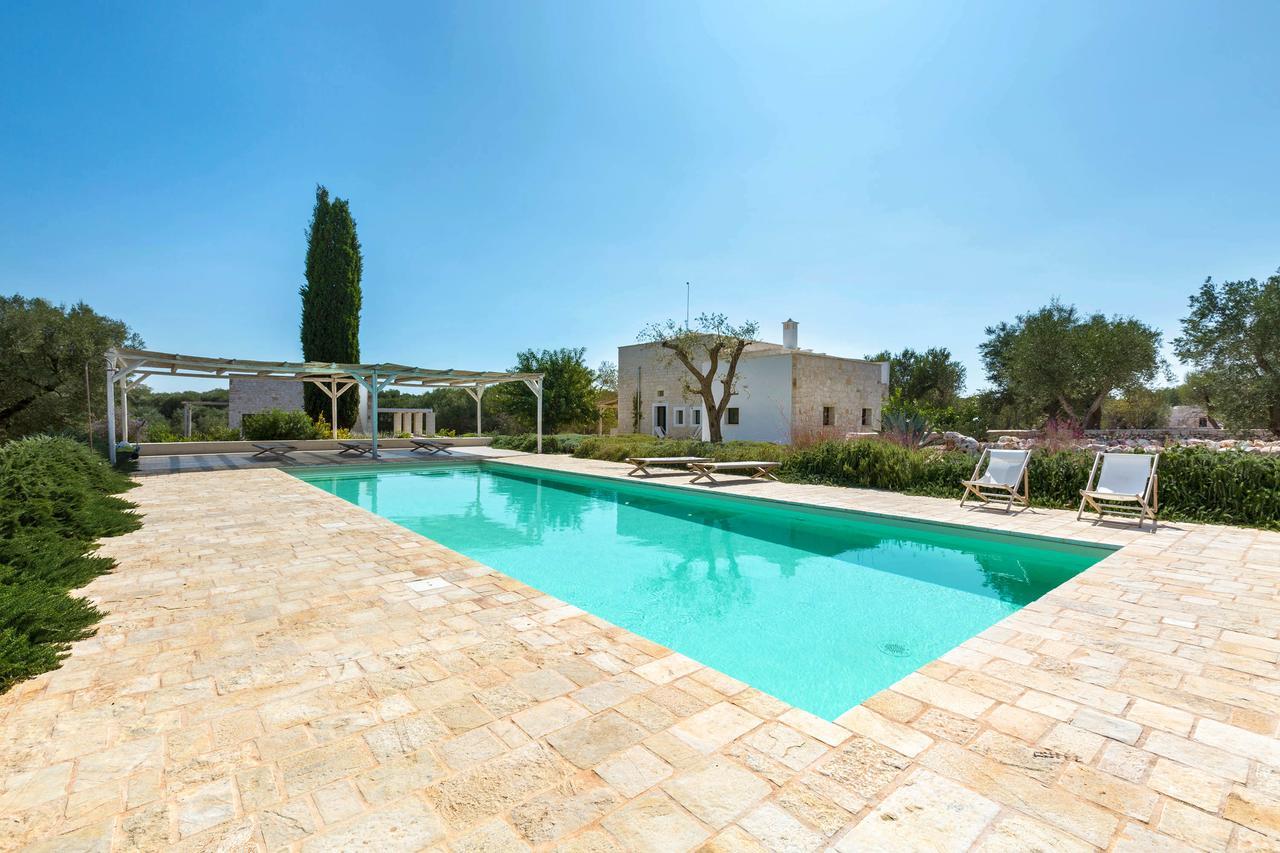 Villa Casale Con Cipresso Ostuni Exterior foto