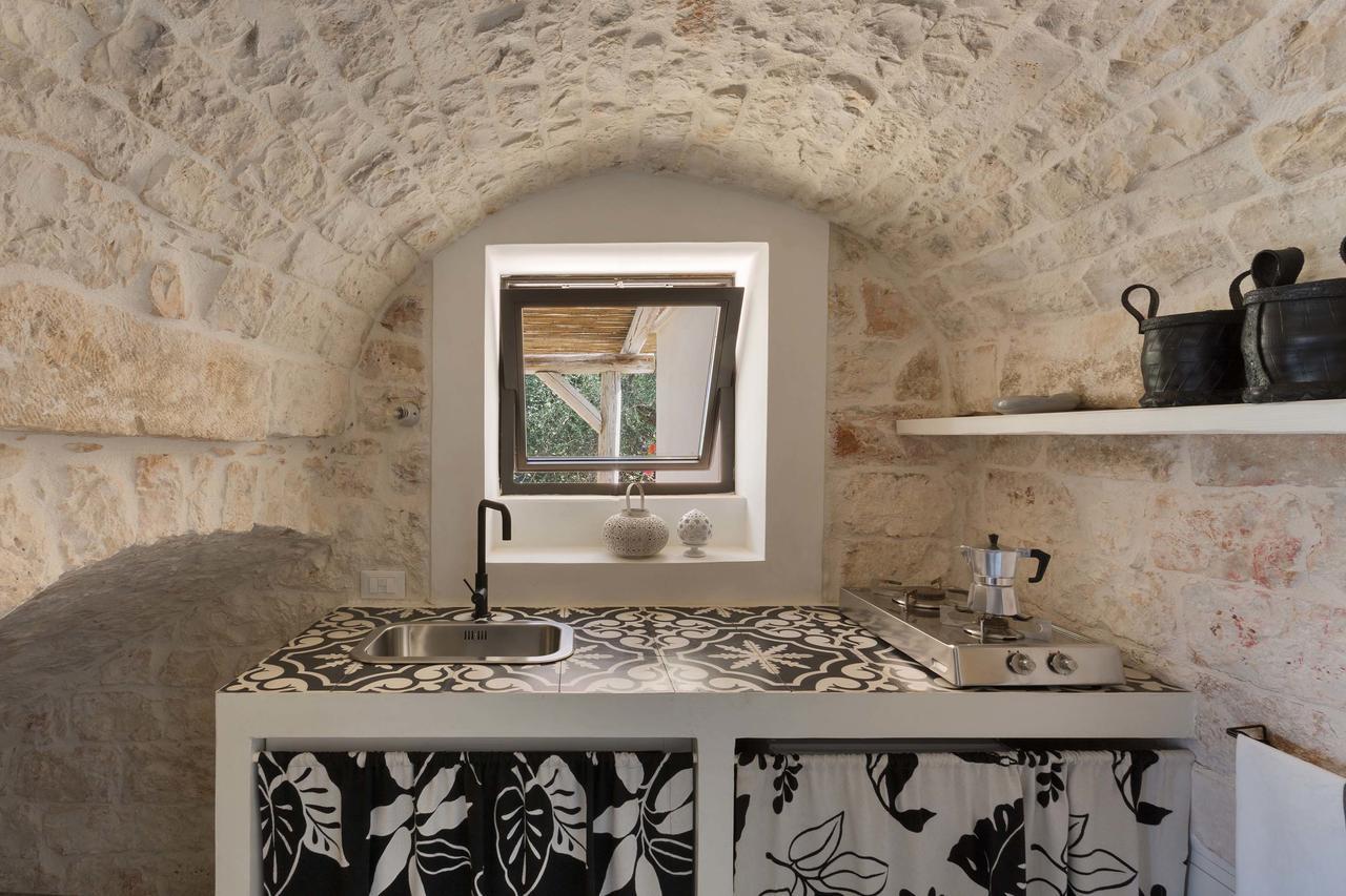 Villa Casale Con Cipresso Ostuni Exterior foto