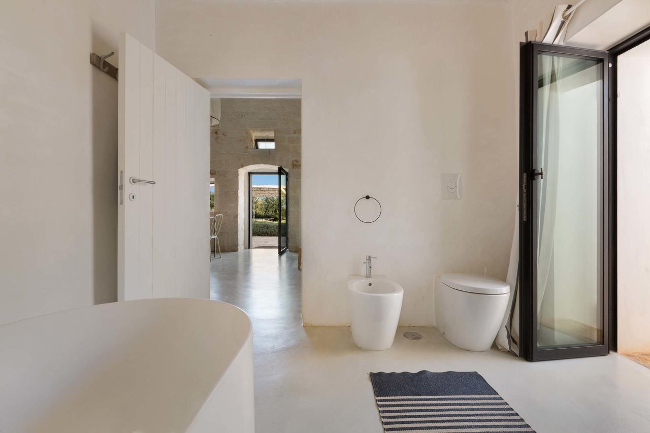 Villa Casale Con Cipresso Ostuni Exterior foto